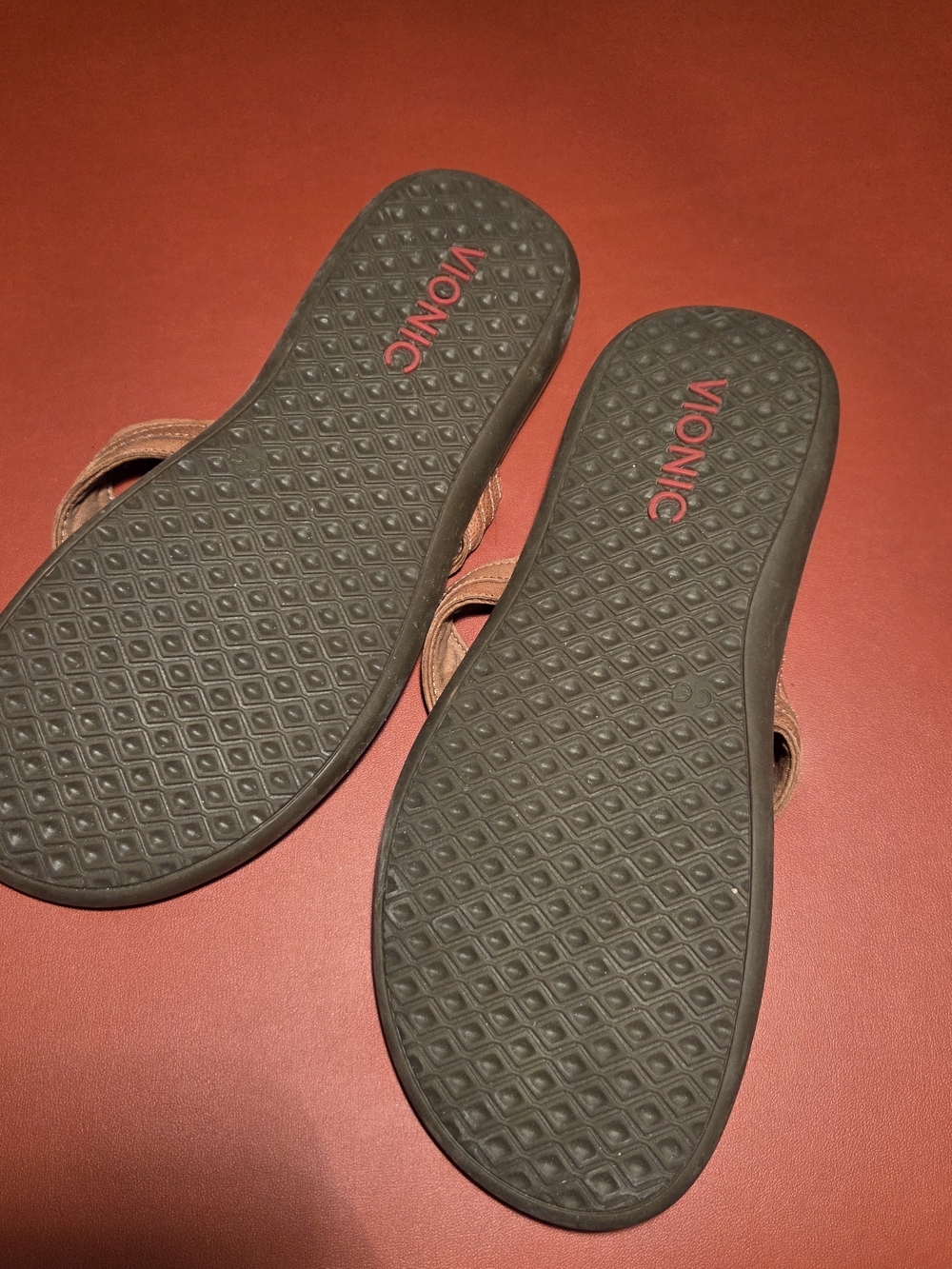 Vionic Tide Aloe Sandals - Picture 2 of 6